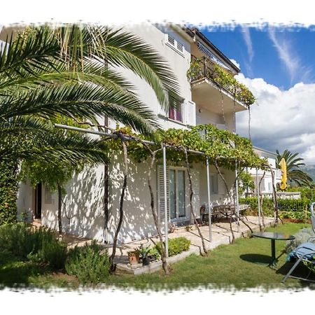 Kaštela Hostel Oktarin מראה חיצוני תמונה
