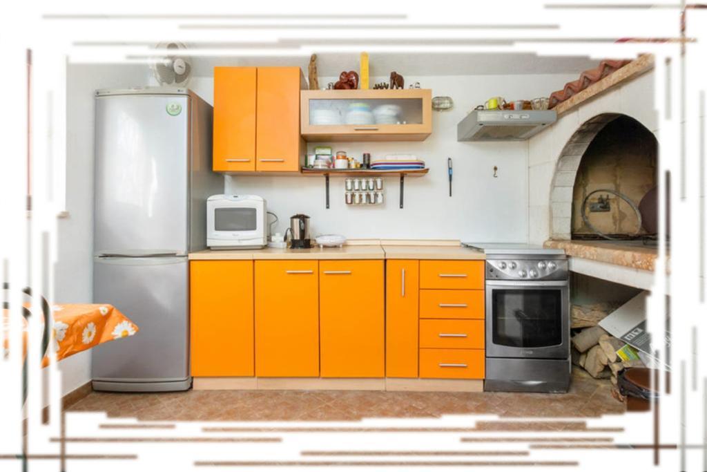 Kaštela Hostel Oktarin מראה חיצוני תמונה