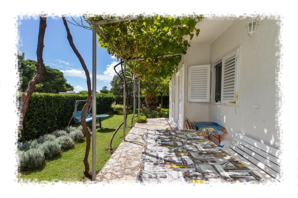 Kaštela Hostel Oktarin מראה חיצוני תמונה
