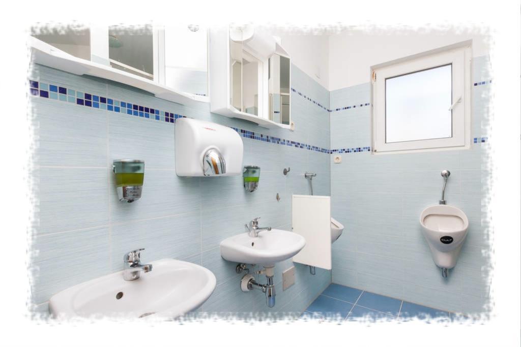 Kaštela Hostel Oktarin מראה חיצוני תמונה